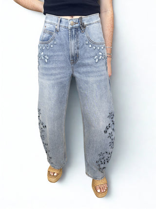 High Rise Low Curve Barrel With Embroidery Jeans