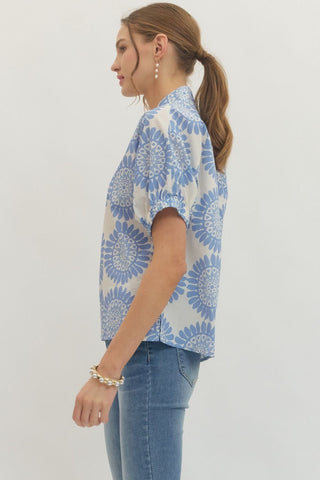 Geometric medallion motif print short sleeve top