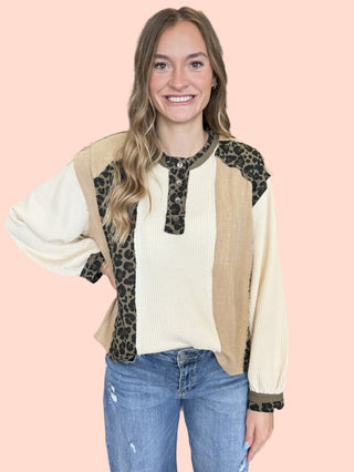 Round Neck Balloon Sleeve Thermal Leopard Detail Top