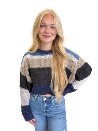 Round Neck Crop Sweater Top