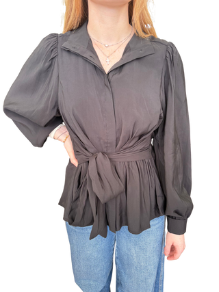 Solid balloon sleeve top with a stand collar and hidden buttons at front