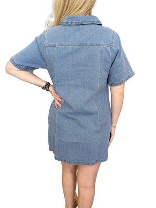 Solid denim collared short sleeve mini dress featuring front zipper detail