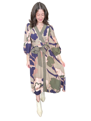 Printed long balloon sleeve midi dress with a V-neck and contrast stripe trim detail
